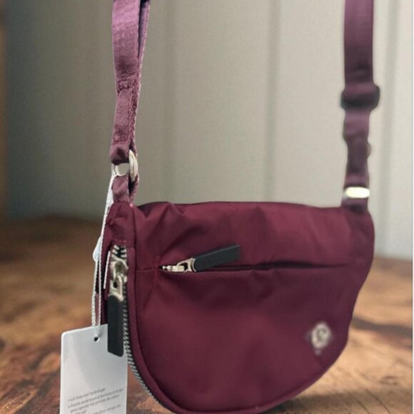 Burgundy Crossbody Belt Bag Everyday Sling 1L - Picture 3 of 7